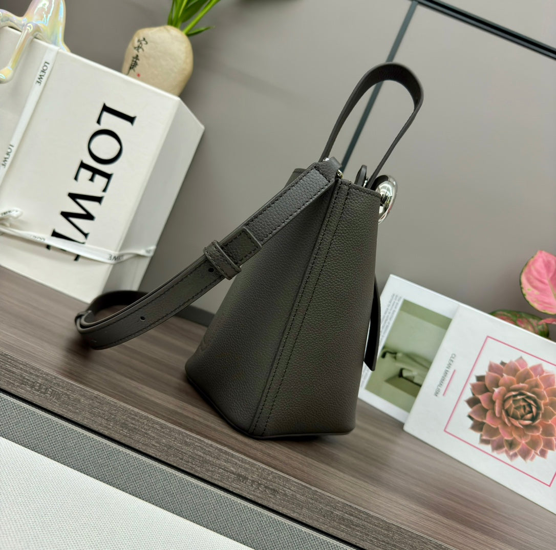 LW Pebble Mini Bucket Bag