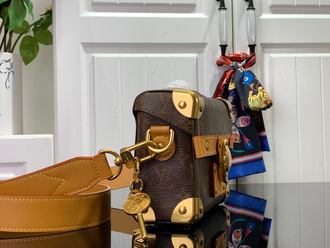 LV Soul Trunk