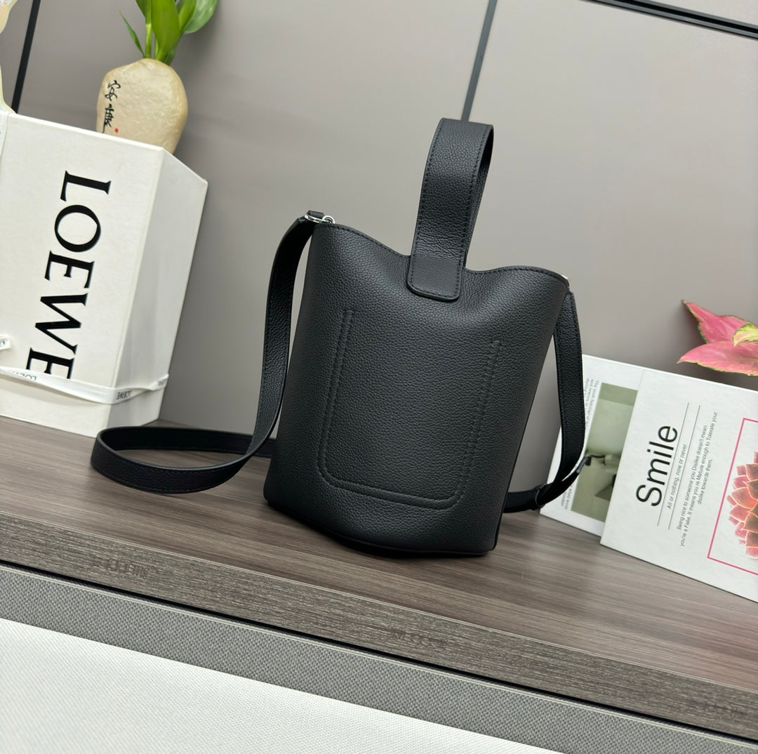 LW Pebble Mini Bucket Bag