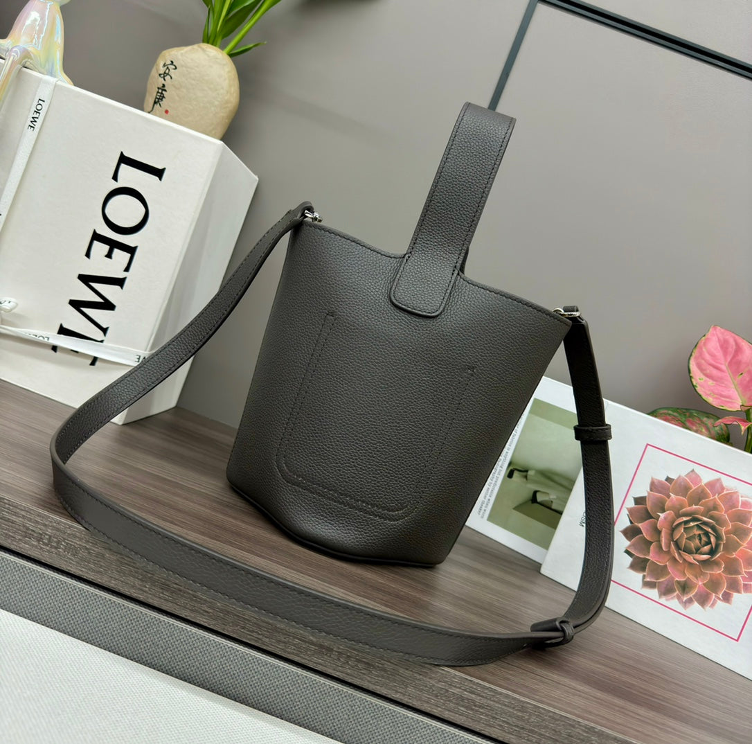 LW Pebble Mini Bucket Bag