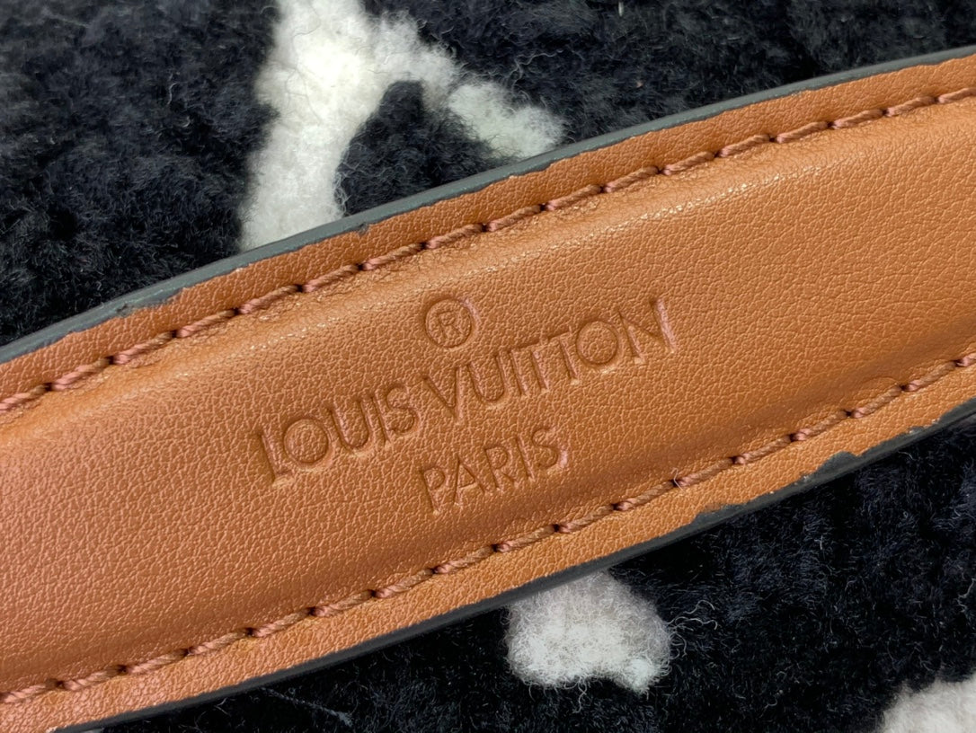 LV Bumbag