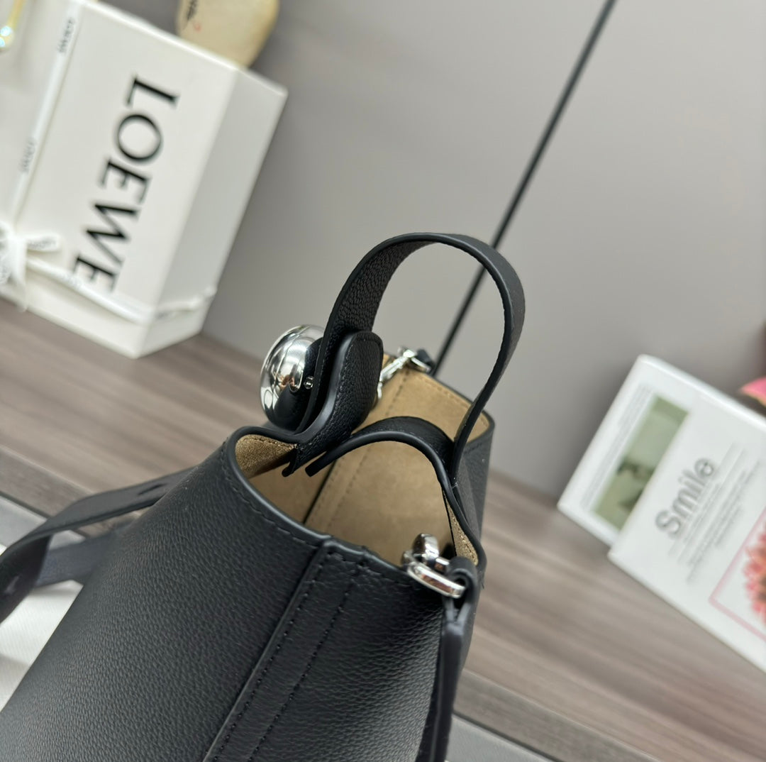 LW Pebble Mini Bucket Bag