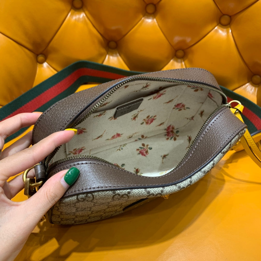 GG Supreme Neo Vintage Messenger Bag