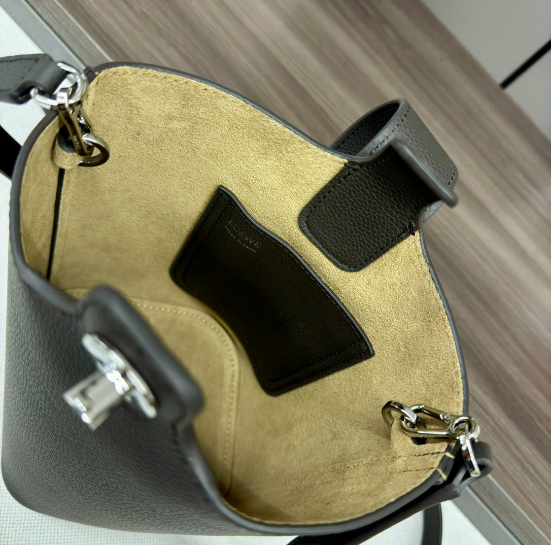 LW Pebble Mini Bucket Bag