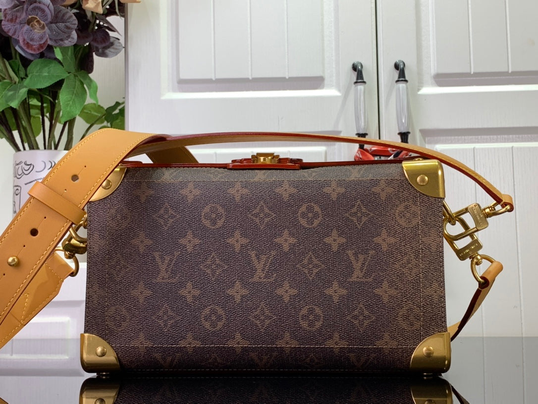 LV Soul Trunk East West
