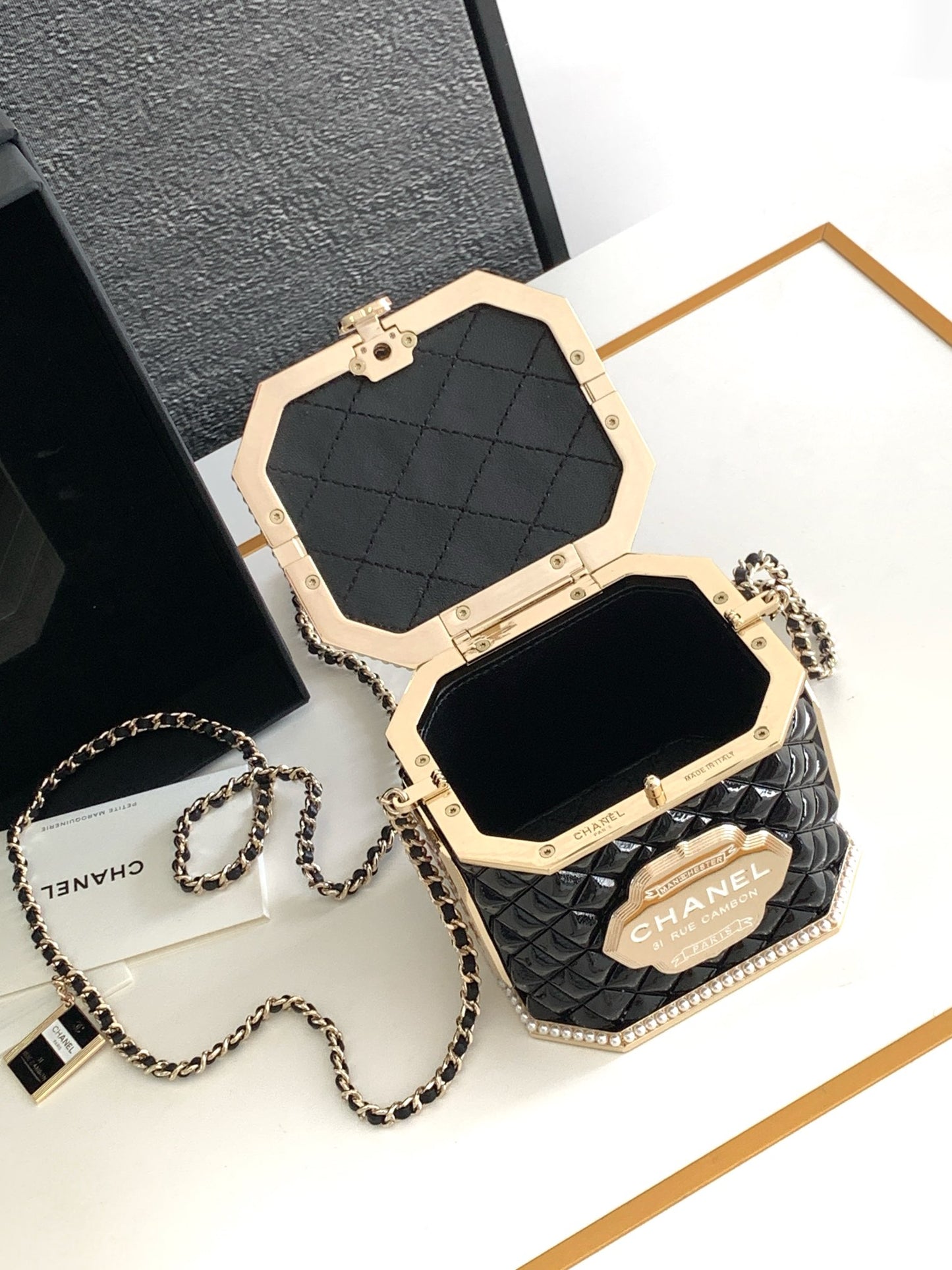 CH Paris-Manchester Tea Box