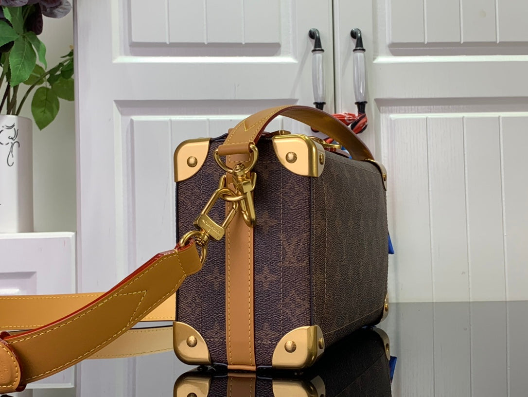 LV Soul Trunk East West