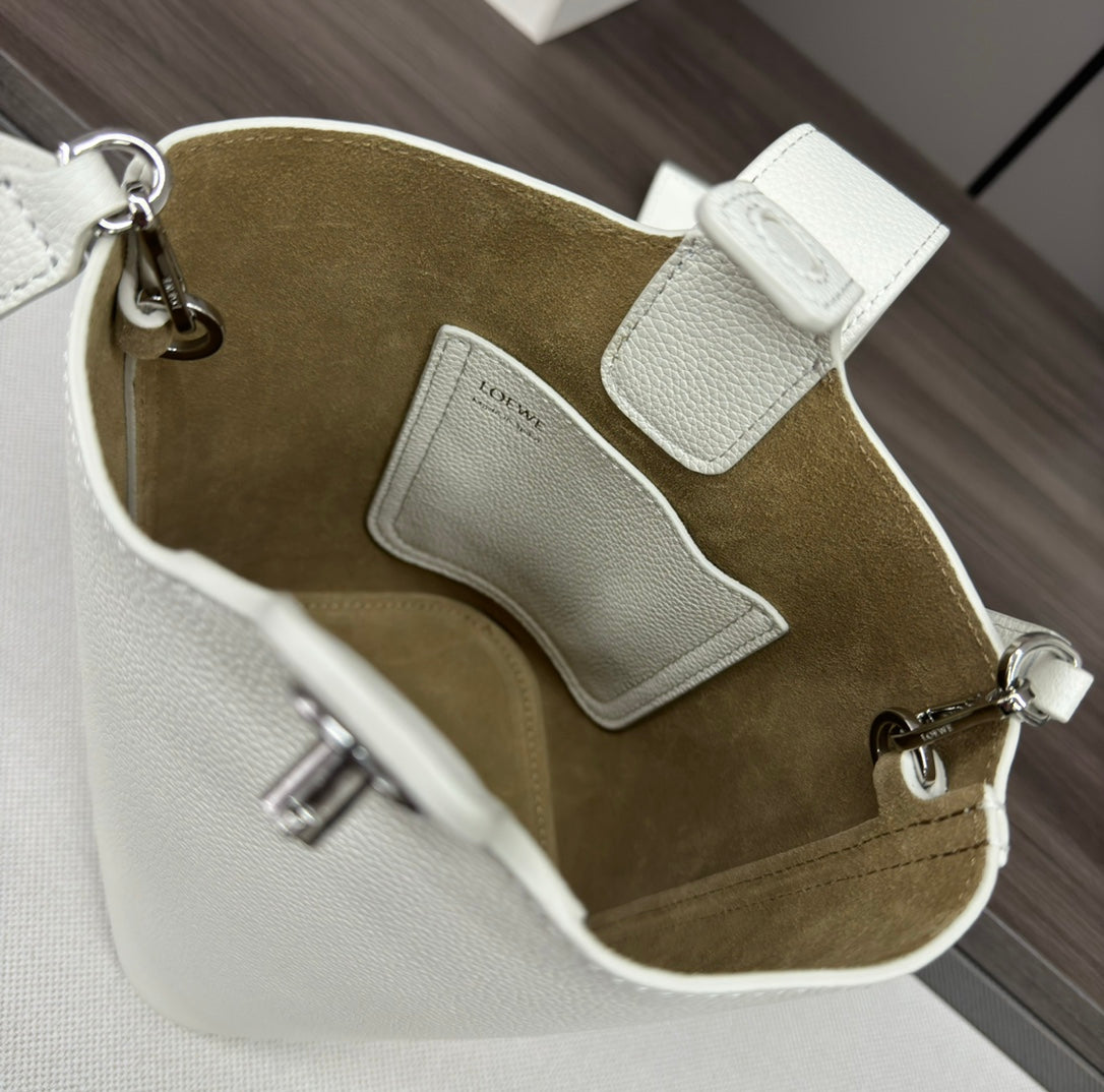 LW Pebble Mini Bucket Bag