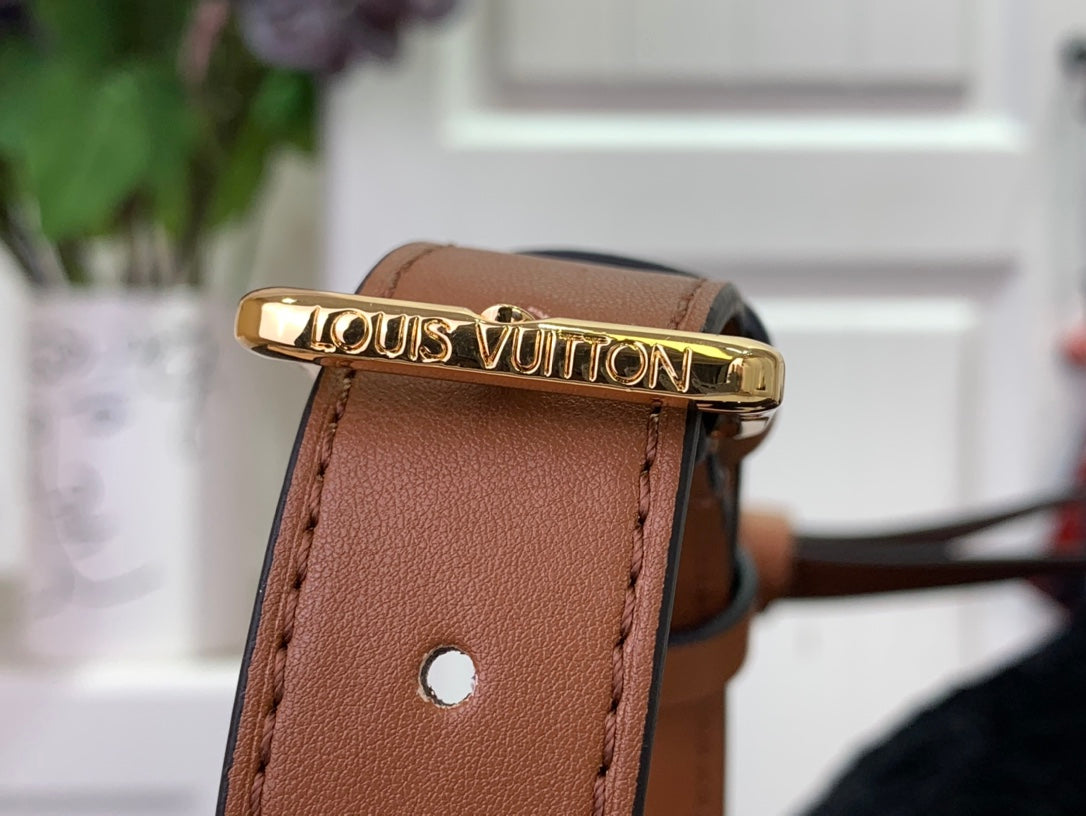 LV Bumbag