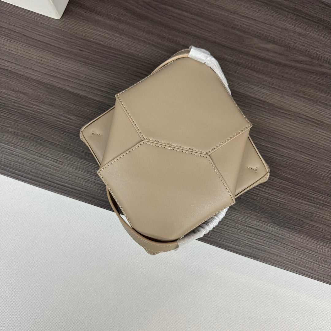 LW Puzzle Fold